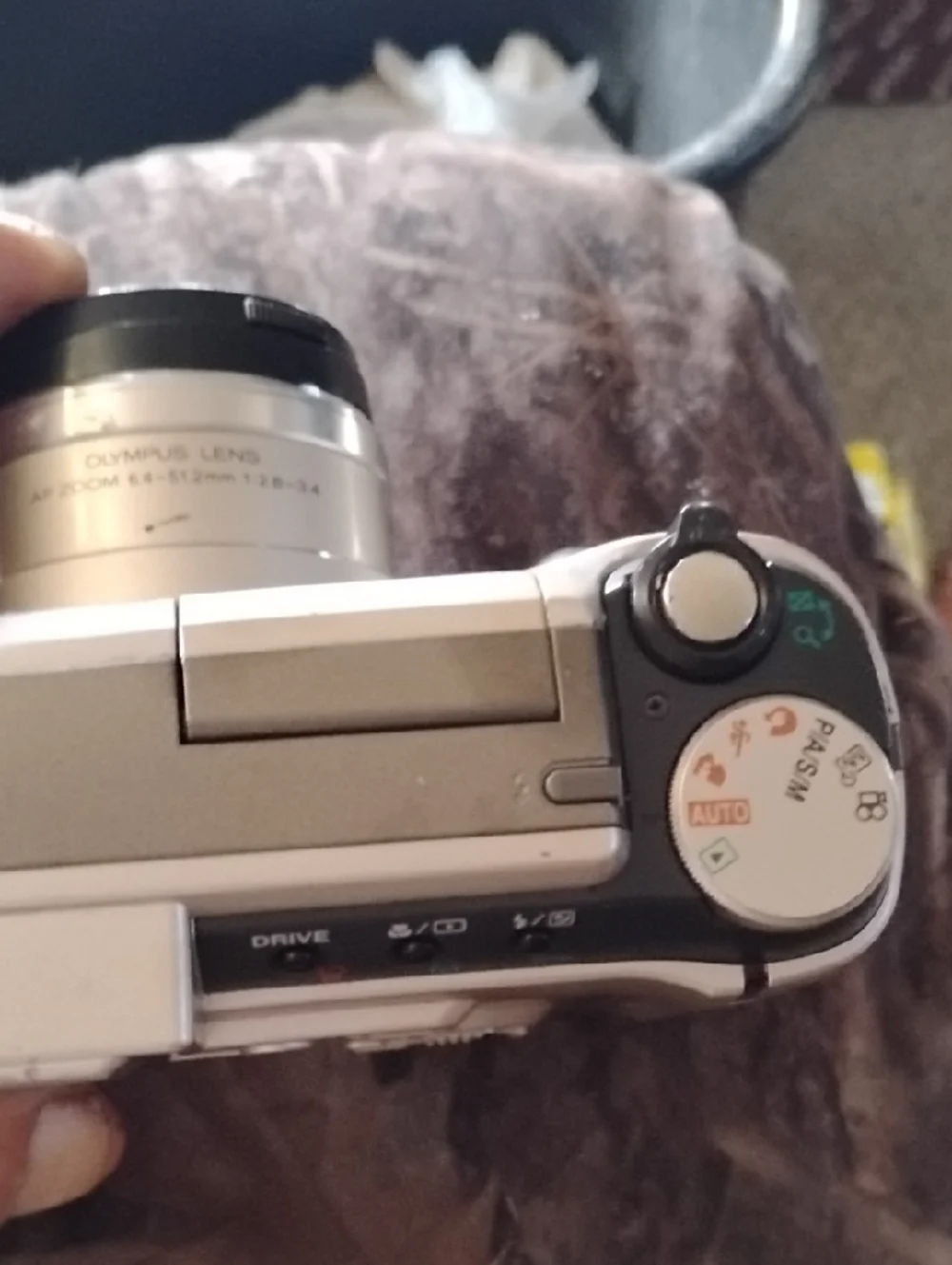 OlympusCamedia C-720 Silver and Black Compact Digital Camera with Lens Cap